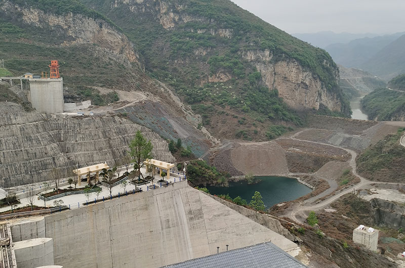 半球閥，補(bǔ)償器